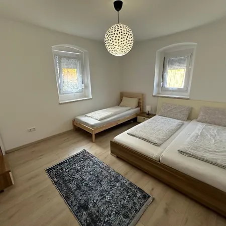 Ferienwohnung Niederthalheim Daire *