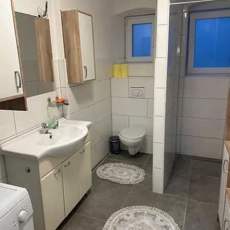 Ferienwohnung Niederthalheim *